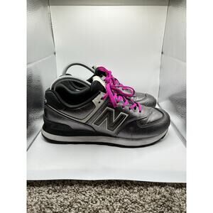 New Balance 574 Women’s Sneakers Metallic Silver Sz 7.5 Trainers Walking Comfort